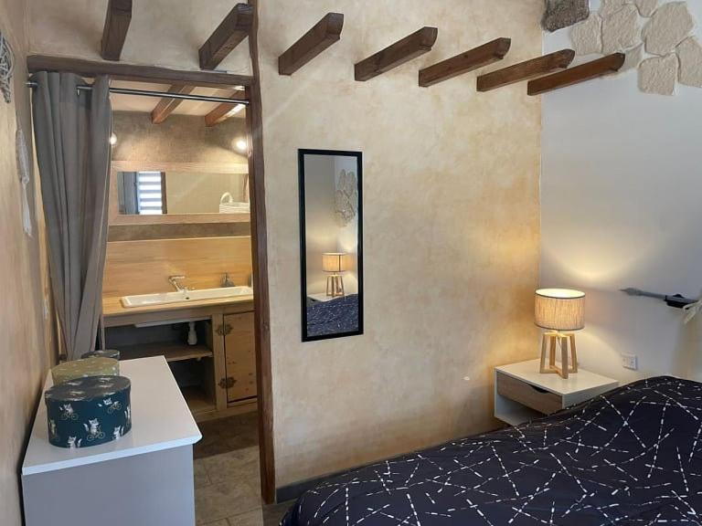 Domaine Saint Claude - Gite , Chambres D'Hotes & Hebergement Insolite Malleval Luaran gambar
