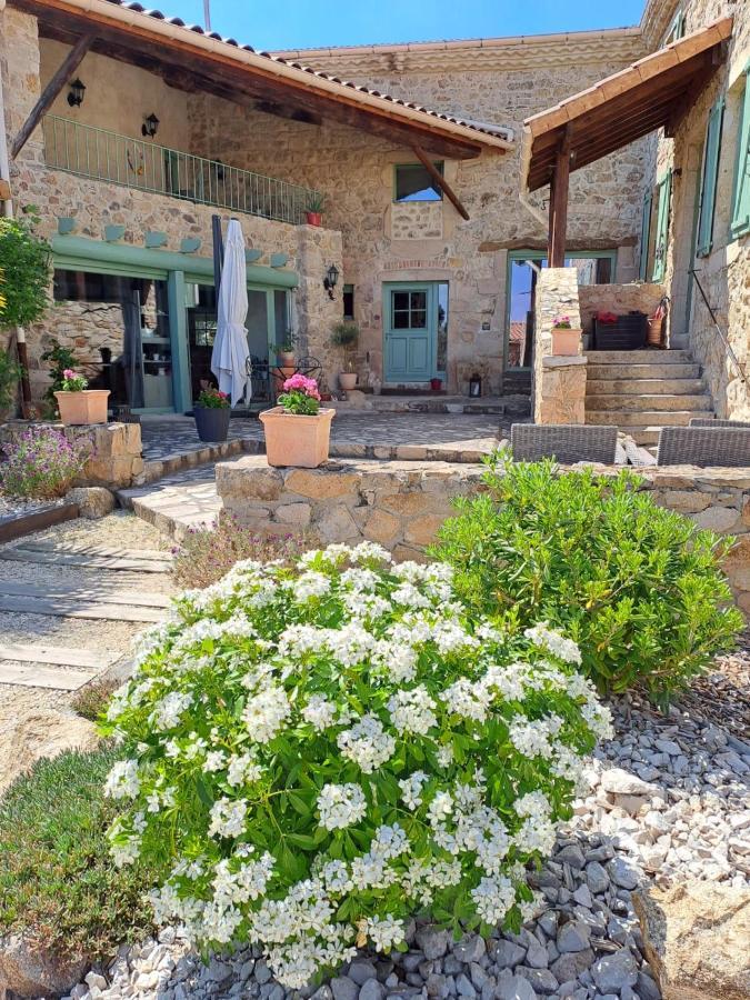 Domaine Saint Claude - Gite , Chambres D'Hotes & Hebergement Insolite Malleval Luaran gambar