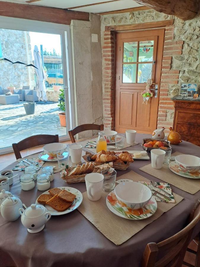 Domaine Saint Claude - Gite , Chambres D'Hotes & Hebergement Insolite Malleval Luaran gambar