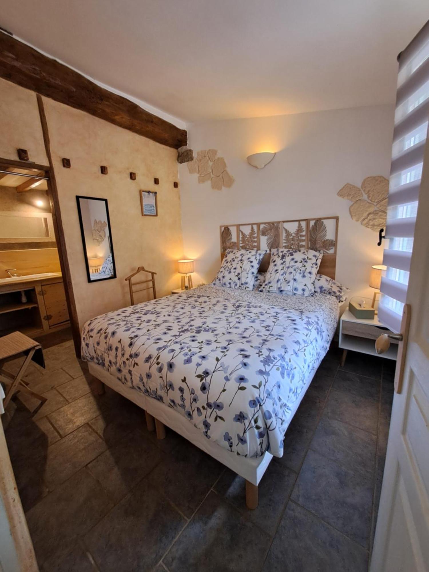 Domaine Saint Claude - Gite , Chambres D'Hotes & Hebergement Insolite Malleval Luaran gambar