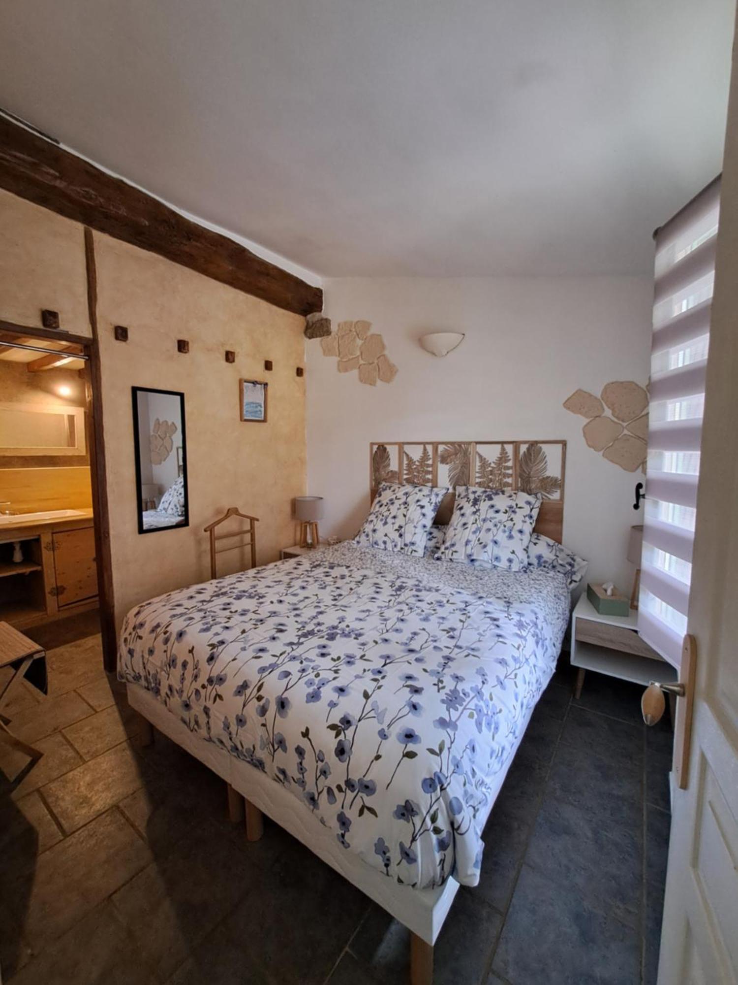 Domaine Saint Claude - Gite , Chambres D'Hotes & Hebergement Insolite Malleval Luaran gambar